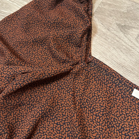 •LUSH• TOP - Picture 6 of 6